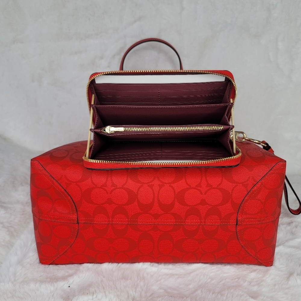 NWT COACH 2 SET Designer Signature Shoulder Bag Tote Purse Handbag + Wallet NWT - Picture 2 of 15